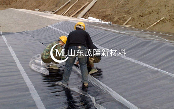 《京沈客專京冀段十四標》模板布、防水板施工