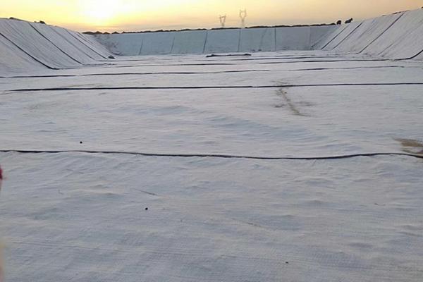 土工膜甩邊是什么？  第2張