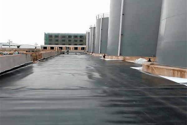 油庫罐區土工膜怎么鋪設？  第1張