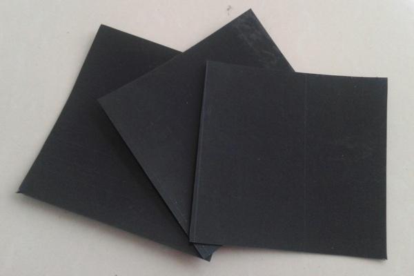 土工膜與土工布包邊加固法的作用及優(yōu)勢(shì)分析  第1張