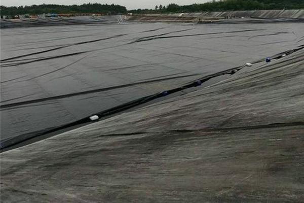 土工膜膠粘施工技巧大揭秘  第3張