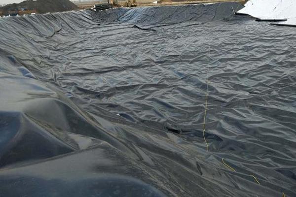 不同環(huán)境對(duì)土工膜性能的影響及其分析  第2張