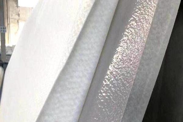 復(fù)合土工膜的防水功能如何增強(qiáng)？  第2張