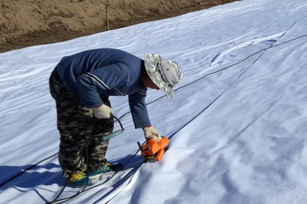 復合土工膜對施工環境的要求以及在冬季施工的注意事項有哪些呢? 第3張