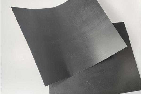 光面土工膜在道路與鐵路建設中的加固應用探討 第2張