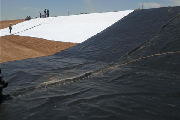 防滲土工膜復合土工膜施工要求是什么 第1張